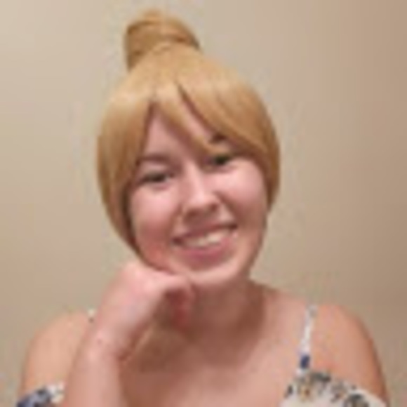 Meet your Posher, Amanda - Picture 1 of 1